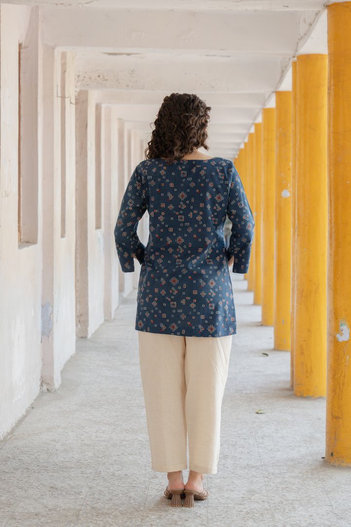 Indigo Ajrakh Printed Cotton Everyday Top – Rekh