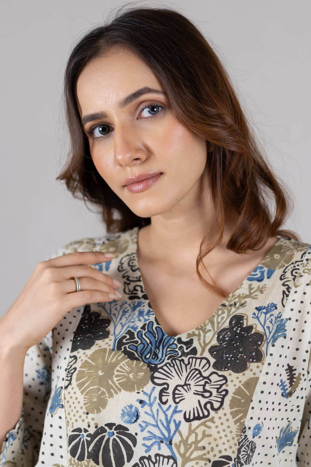 Ajrakh Cotton Block Print V Neck Kurta in Off White- Kai
