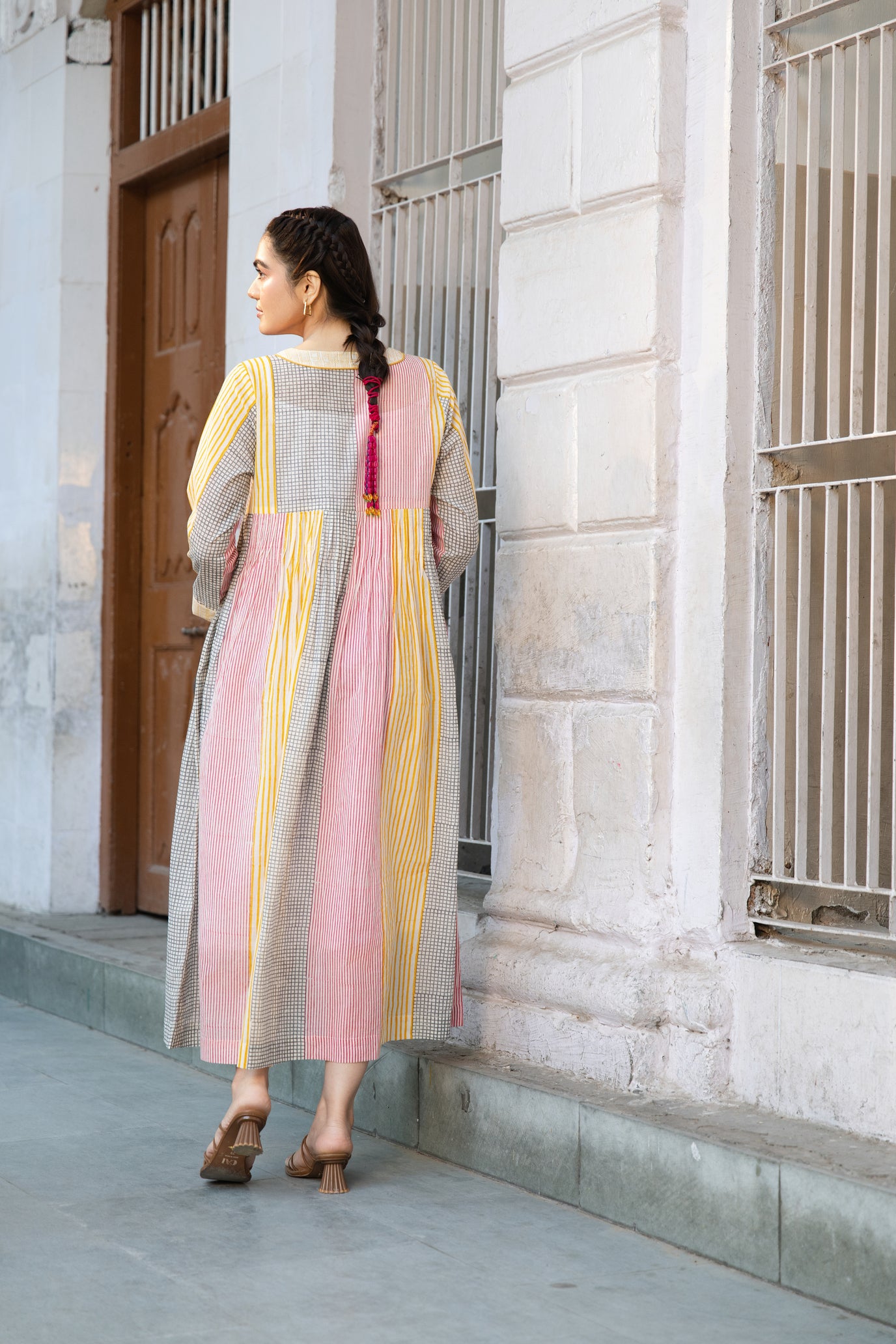 Cotton Block Printed Dress with V-Neck and Soft Pleats – Kanak