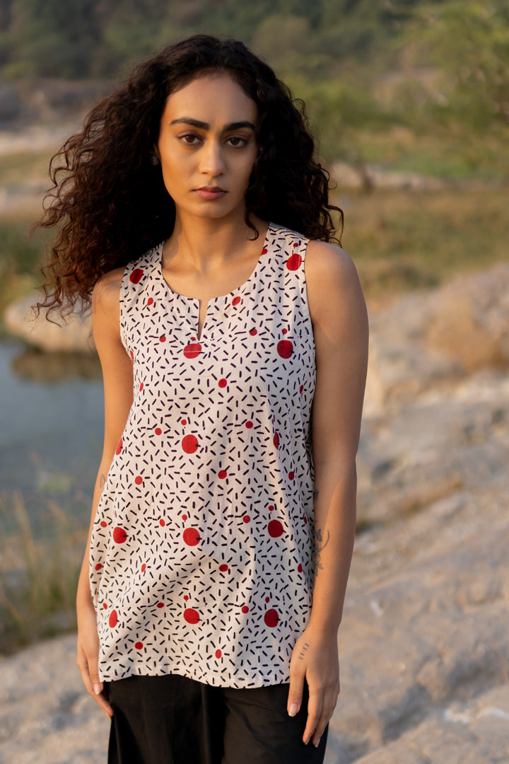 Off-White Bagh Circle Print Cotton Sleeveless Top – Tarang