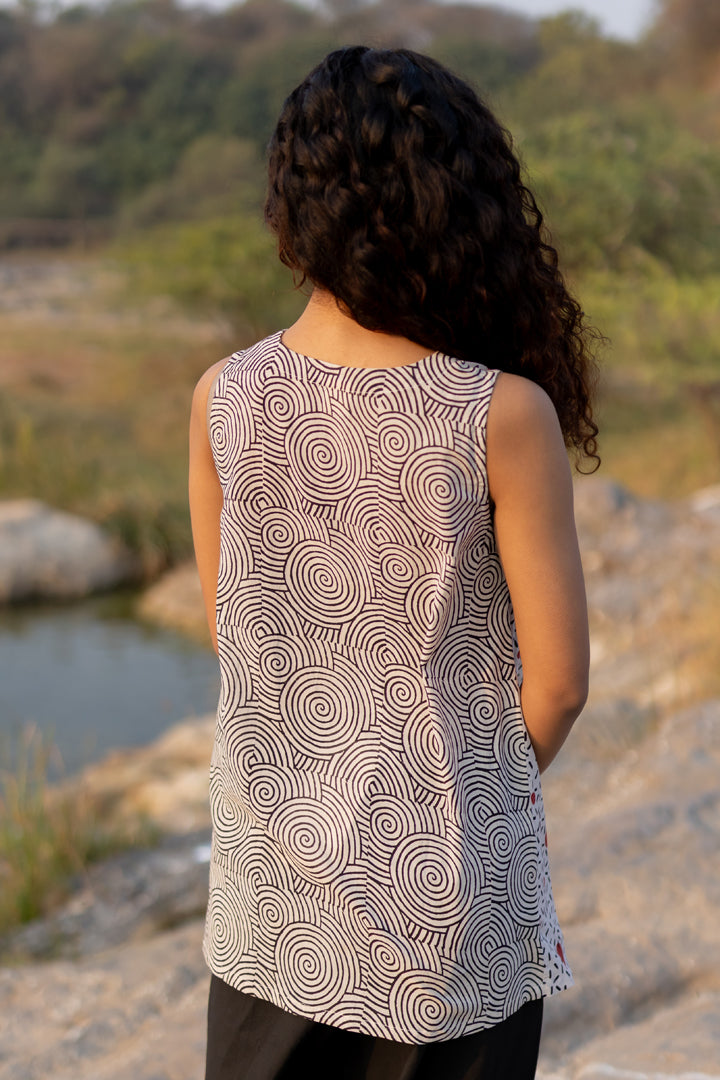 Off-White Bagh Circle Print Cotton Sleeveless Top – Tarang