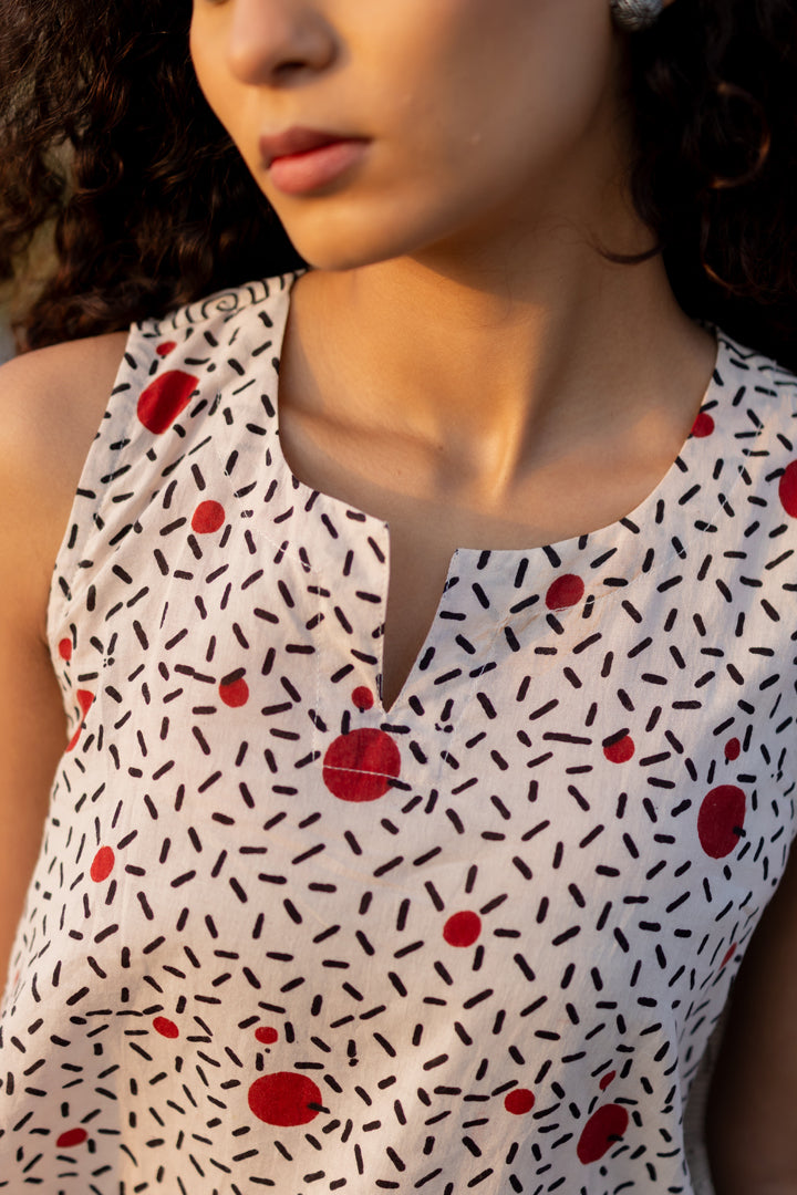 Off-White Bagh Circle Print Cotton Sleeveless Top – Tarang