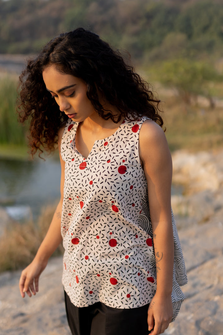 Off-White Bagh Circle Print Cotton Sleeveless Top – Tarang