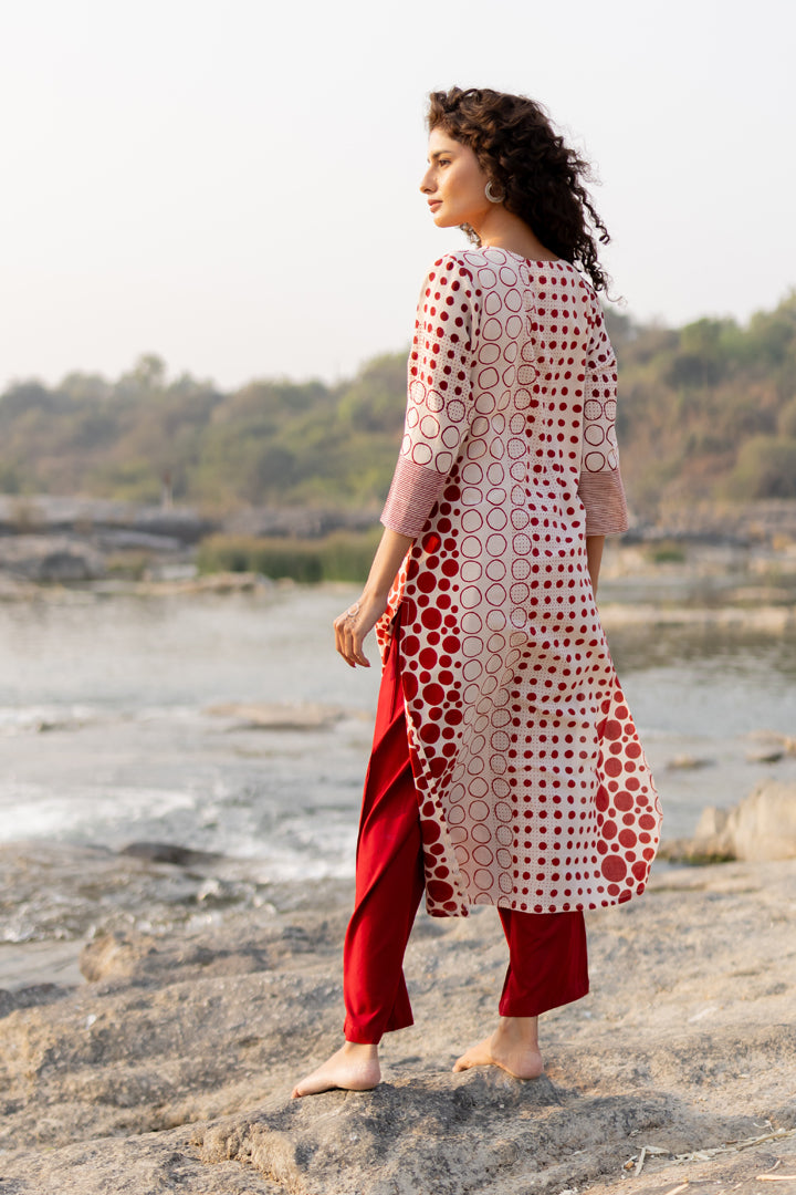 Bagh Circle Print Maroon Cotton Straight Kurta – Tarang