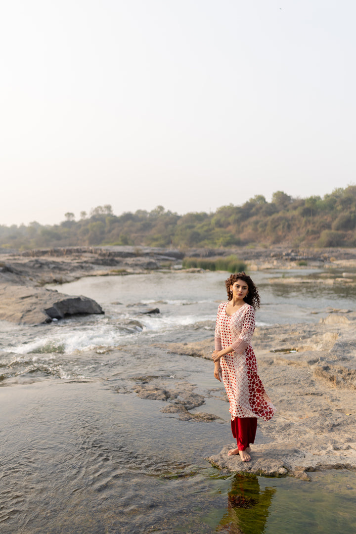 Bagh Circle Print Maroon Cotton Straight Kurta – Tarang
