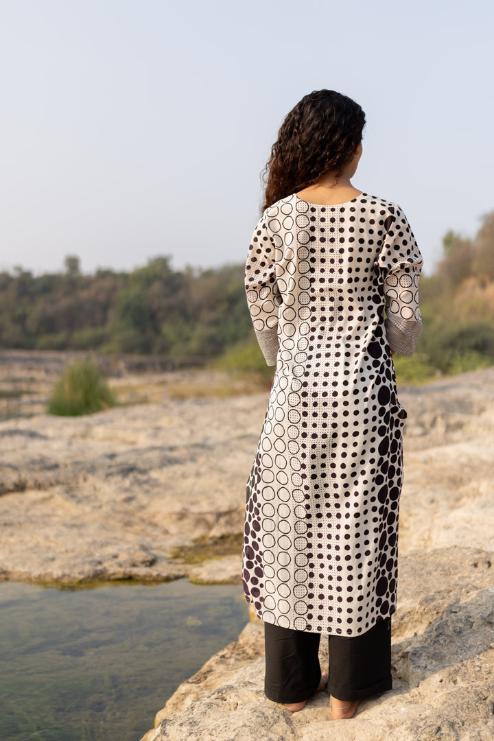Black Bagh Circle Print Cotton Straight Kurta – Tarang