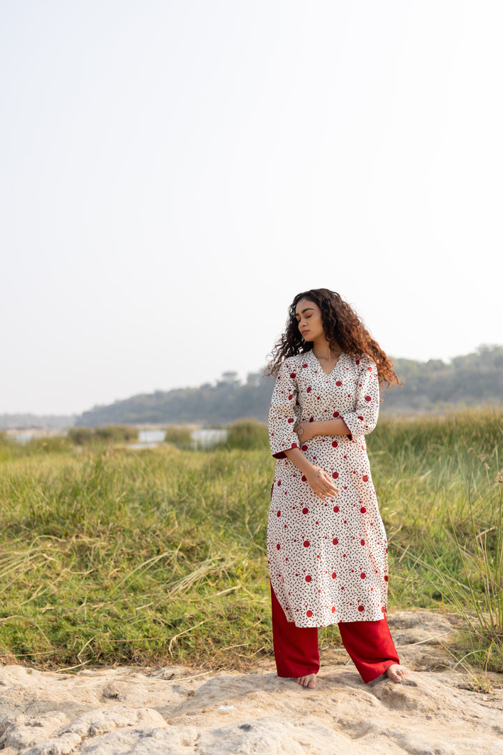 Off-White Bagh Print Cotton Kurta with Maroon Trim – Tarang