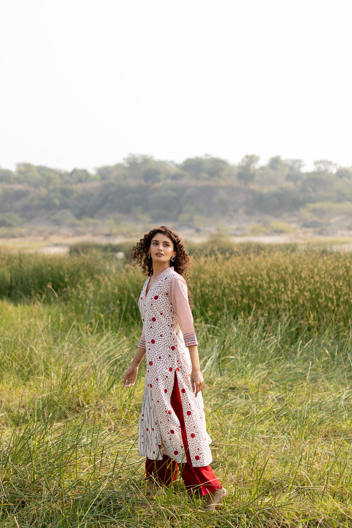 Off-White & Maroon Bagh Hand Print Cotton Kurta – Tarang