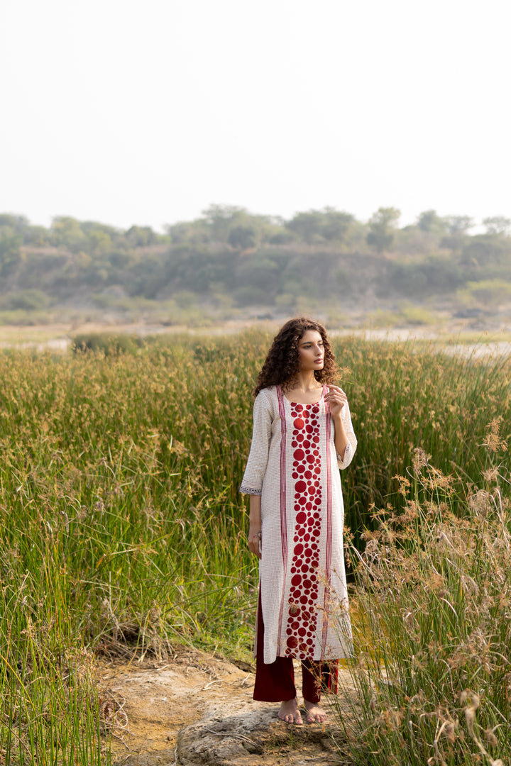 Off-White & Maroon Bagh Hand Print Cotton Kurta – Tarang