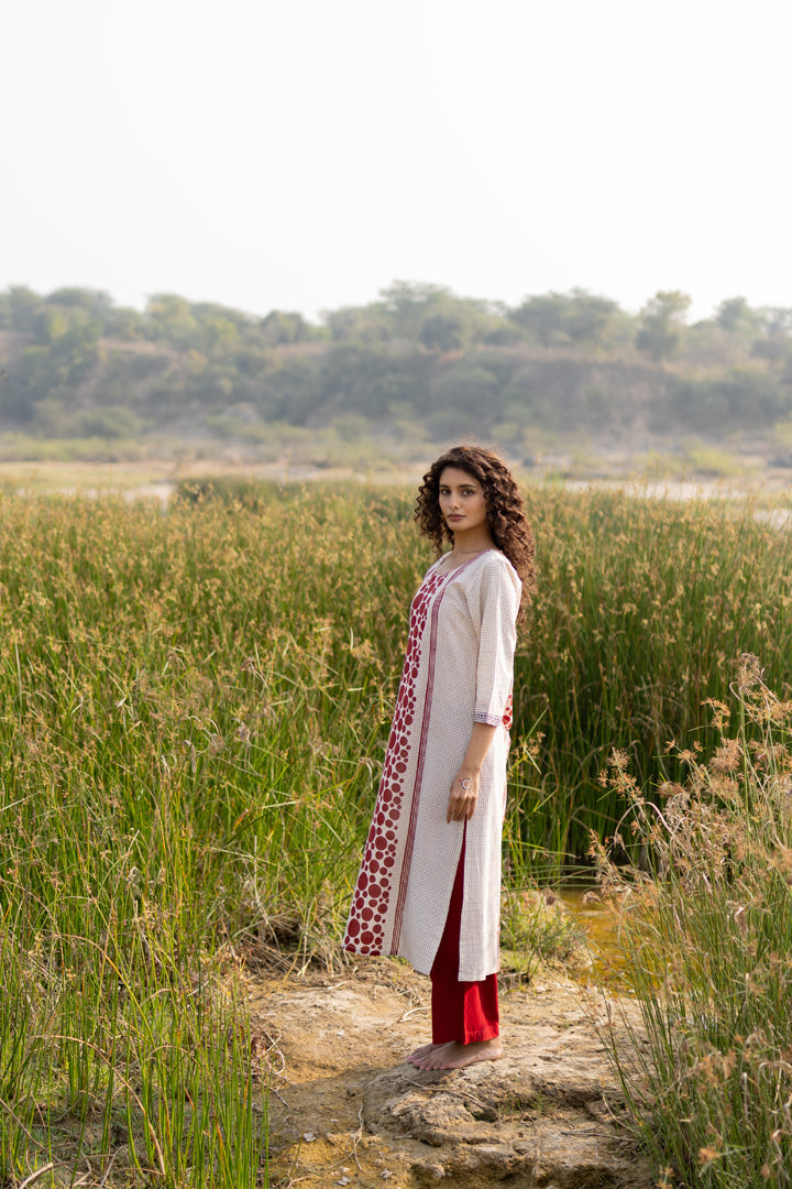 Off-White & Maroon Bagh Hand Print Cotton Kurta – Tarang