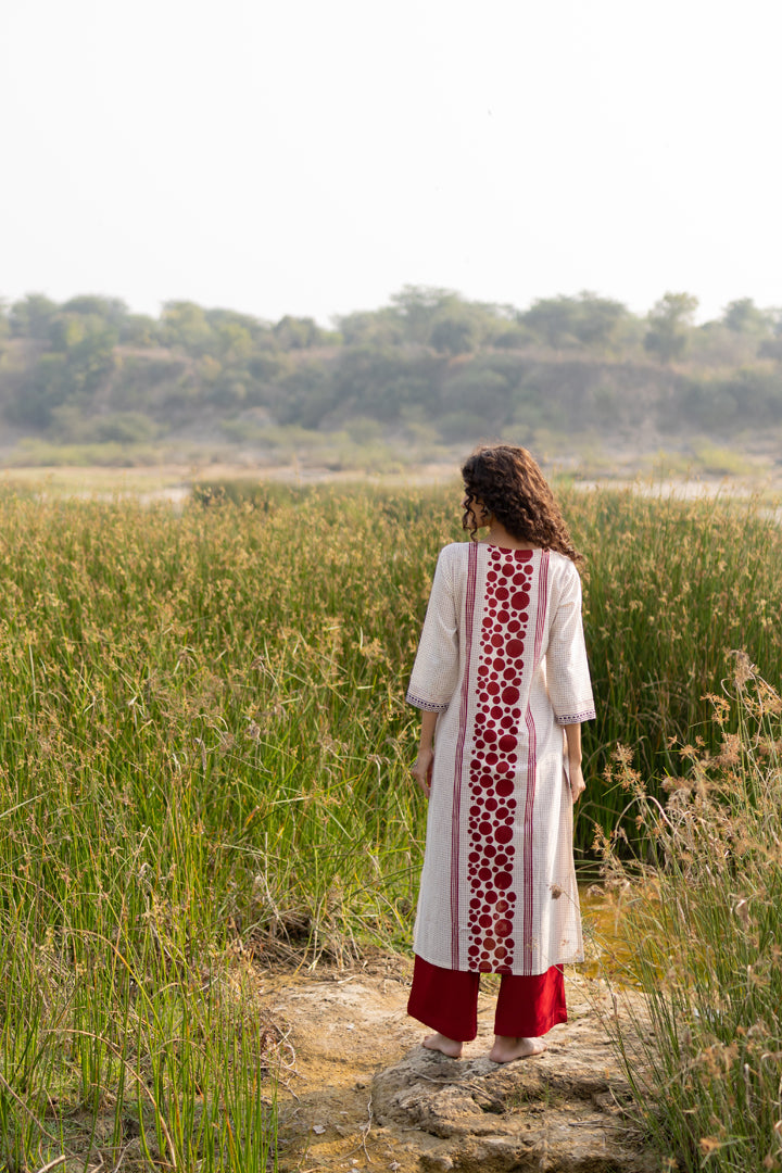Off-White & Maroon Bagh Hand Print Cotton Kurta – Tarang