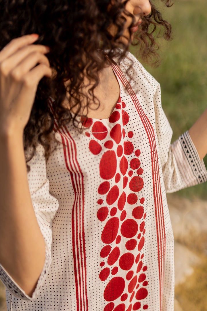 Off-White & Maroon Bagh Hand Print Cotton Kurta – Tarang