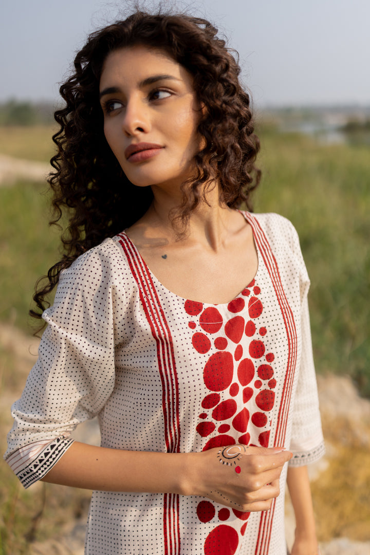 Off-White & Maroon Bagh Hand Print Cotton Kurta – Tarang