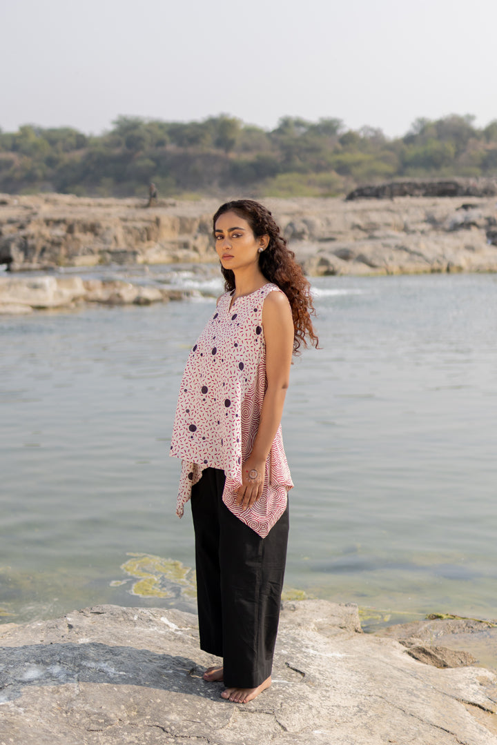 Off-White & Black Bagh Cotton Sleeveless Top – Tarang
