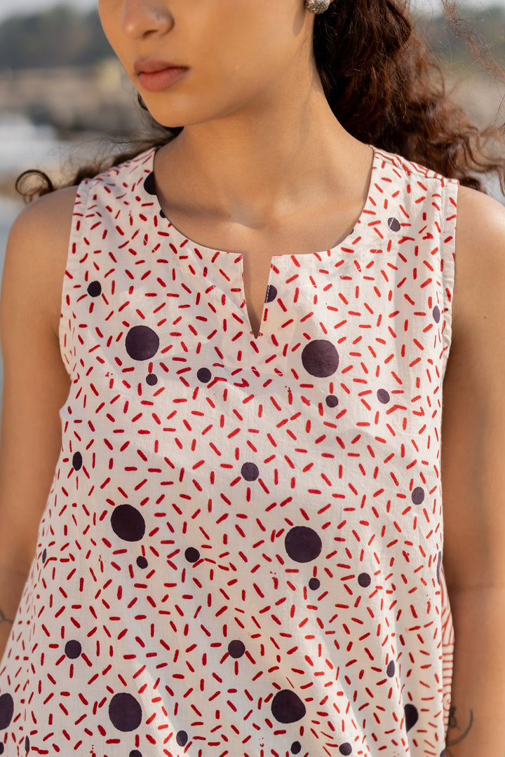 Off-White & Black Bagh Cotton Sleeveless Top – Tarang
