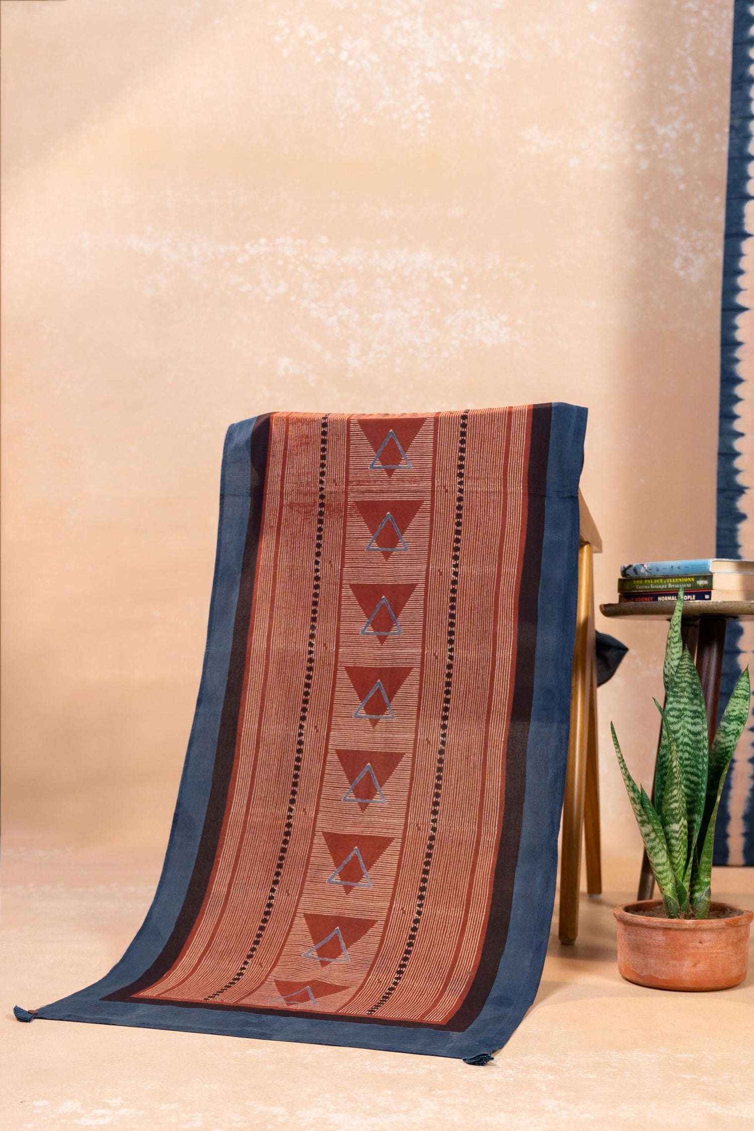 Aakaar Rust Ajarakh Cotton Stole | Ray-ethnic