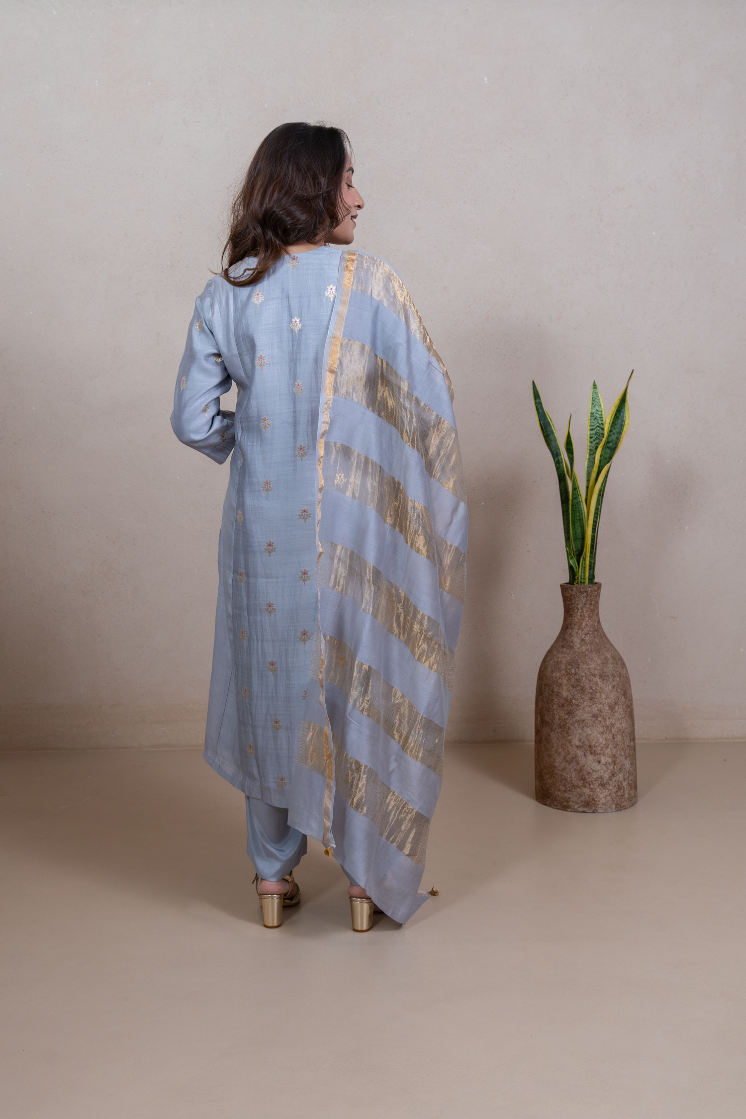 Raysham Grey Embroidered Silk Set of 3 | Ray-ethnic