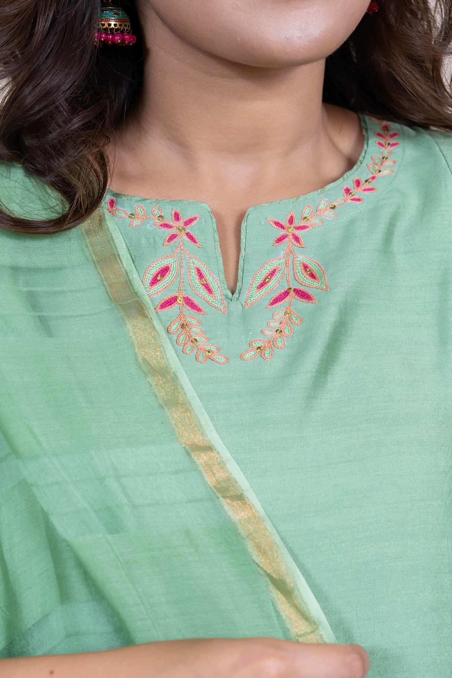 Raysham Green Ari Embroidery Silk Set of 3 |Ray-ethnic