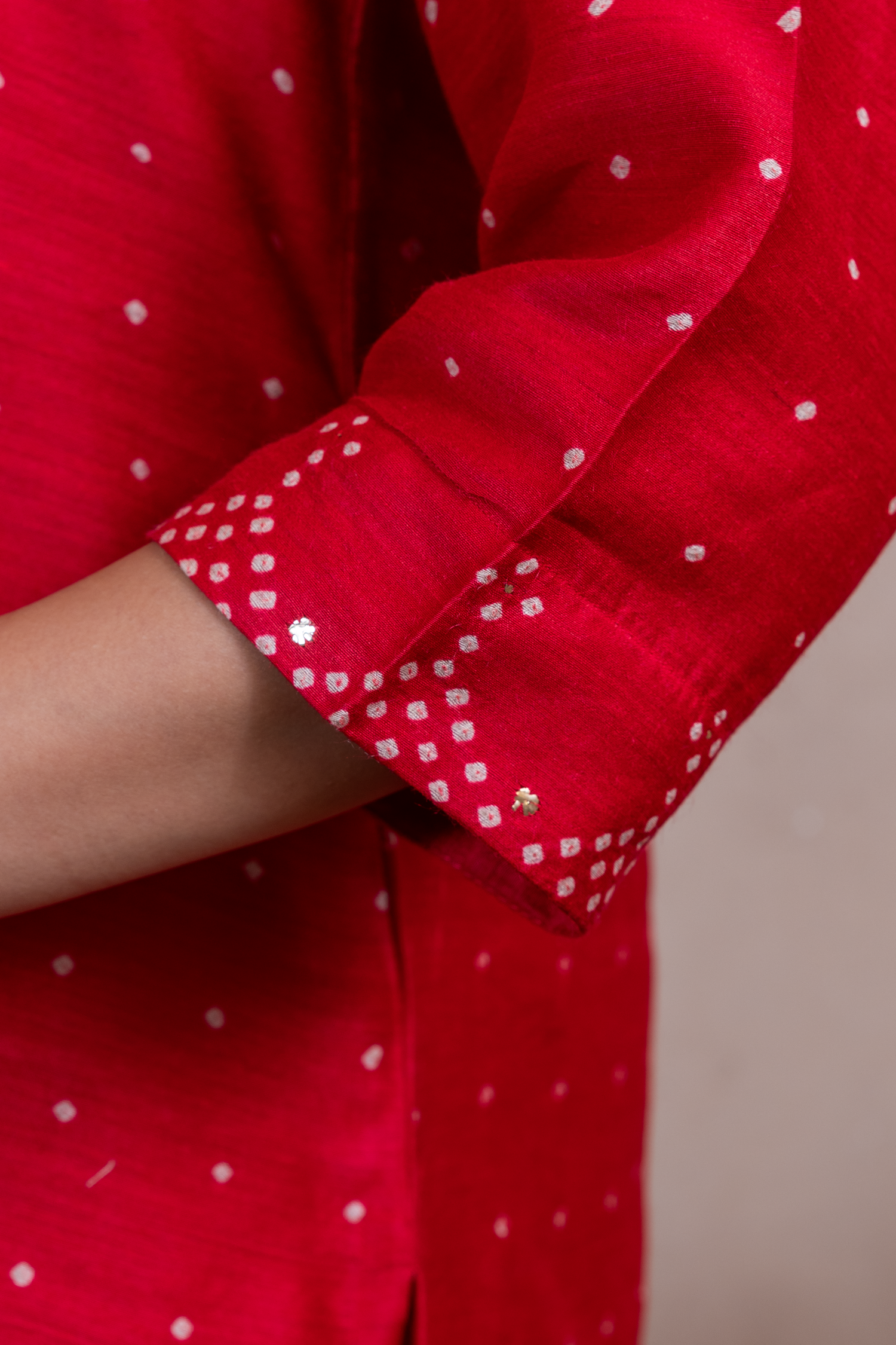 Raysham Red Bandhani Tussar Silk Set of 3 | Ray-ethnic