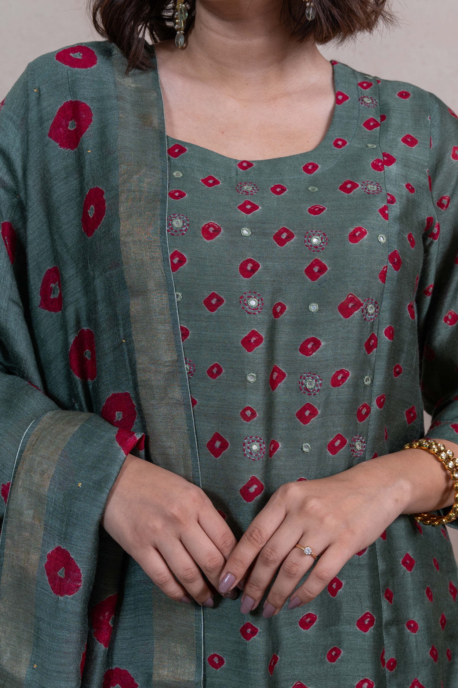 Raysham Green Bandhani Tusser Silk Set of 3 | Ray-ethnic