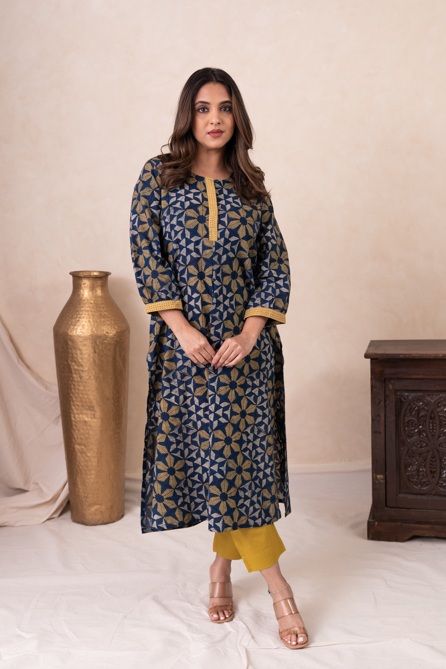 Aakruti Navy Blue Ajarakh Cotton Kurta | Ray-ethnic