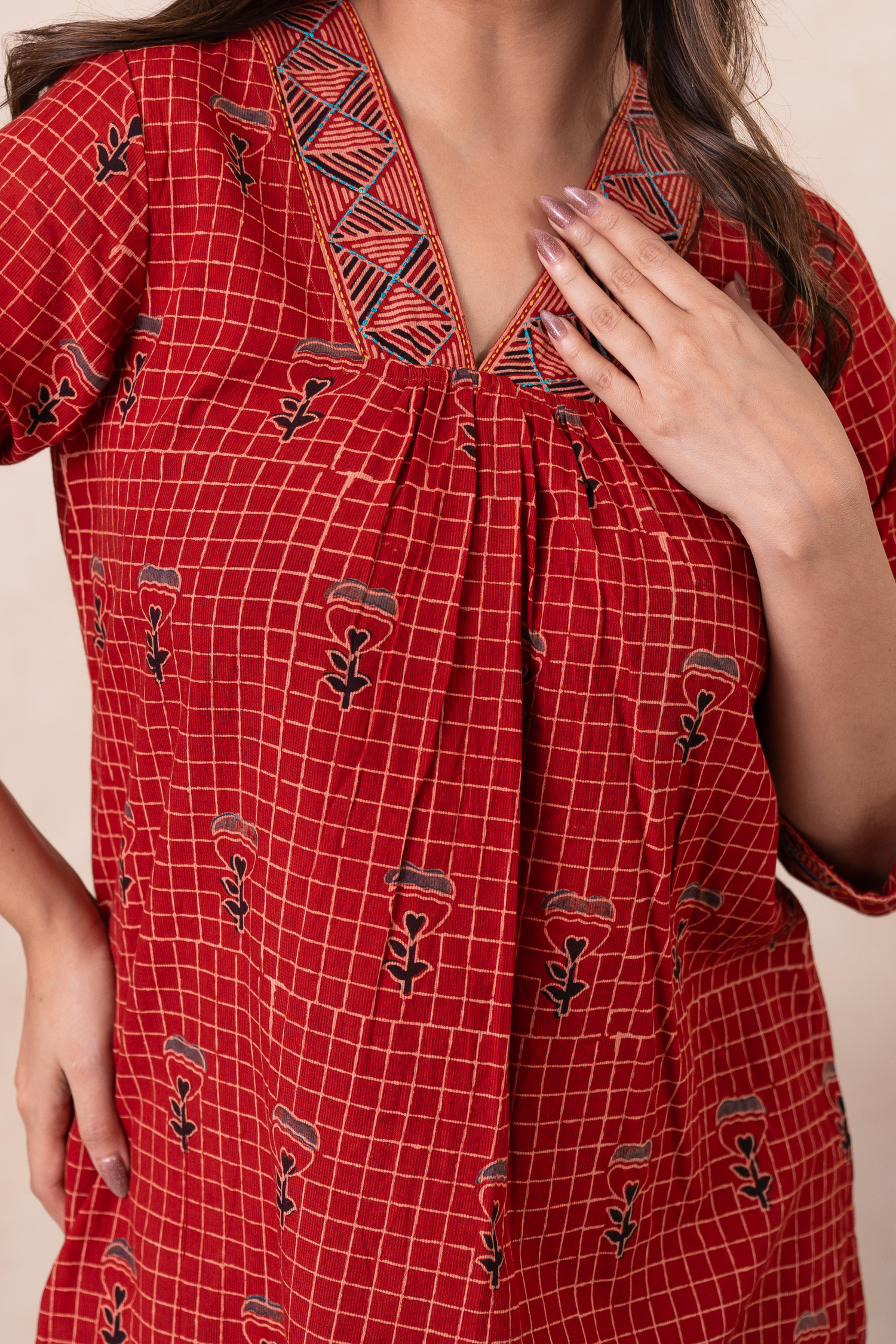 Aakruti Maroon Ajarakh Cotton Kurta | Ray-ethnic