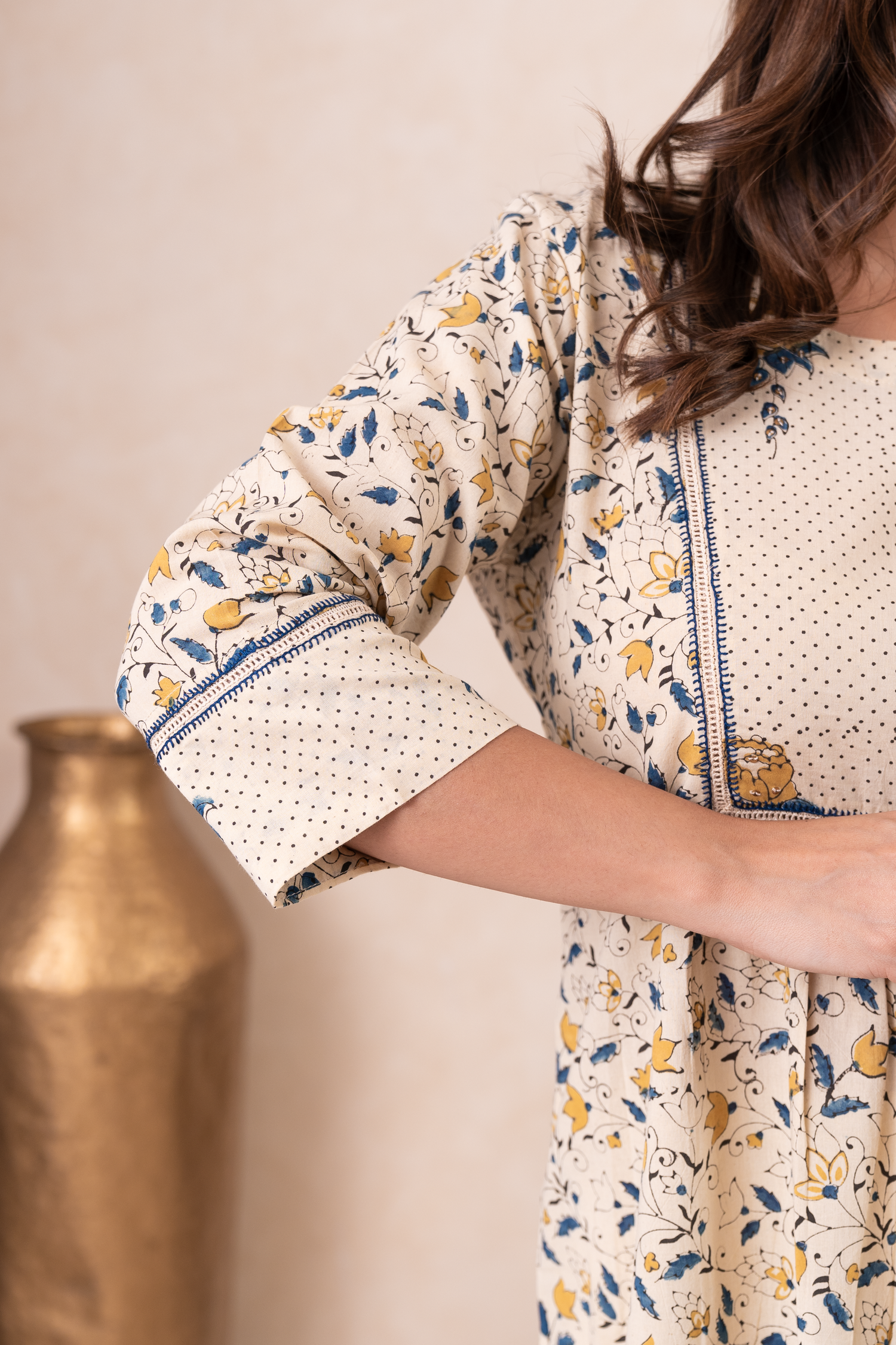Aakruti Cream Ajarakh Cotton Kurta | Ray-ethnic