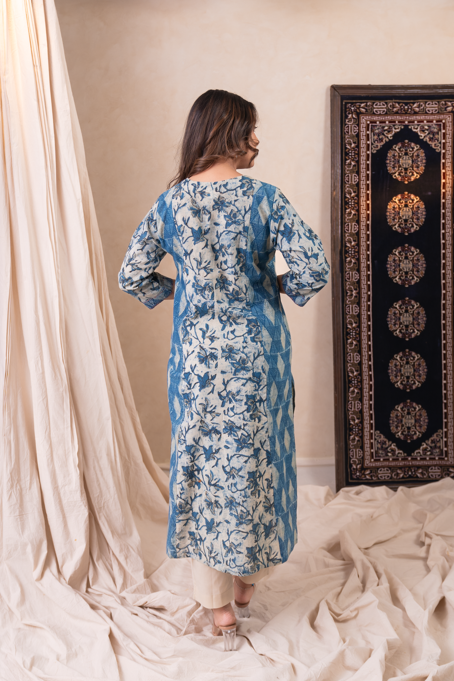 Aakruti Light Blue Dabu Cotton Kurta | Ray-ethnic