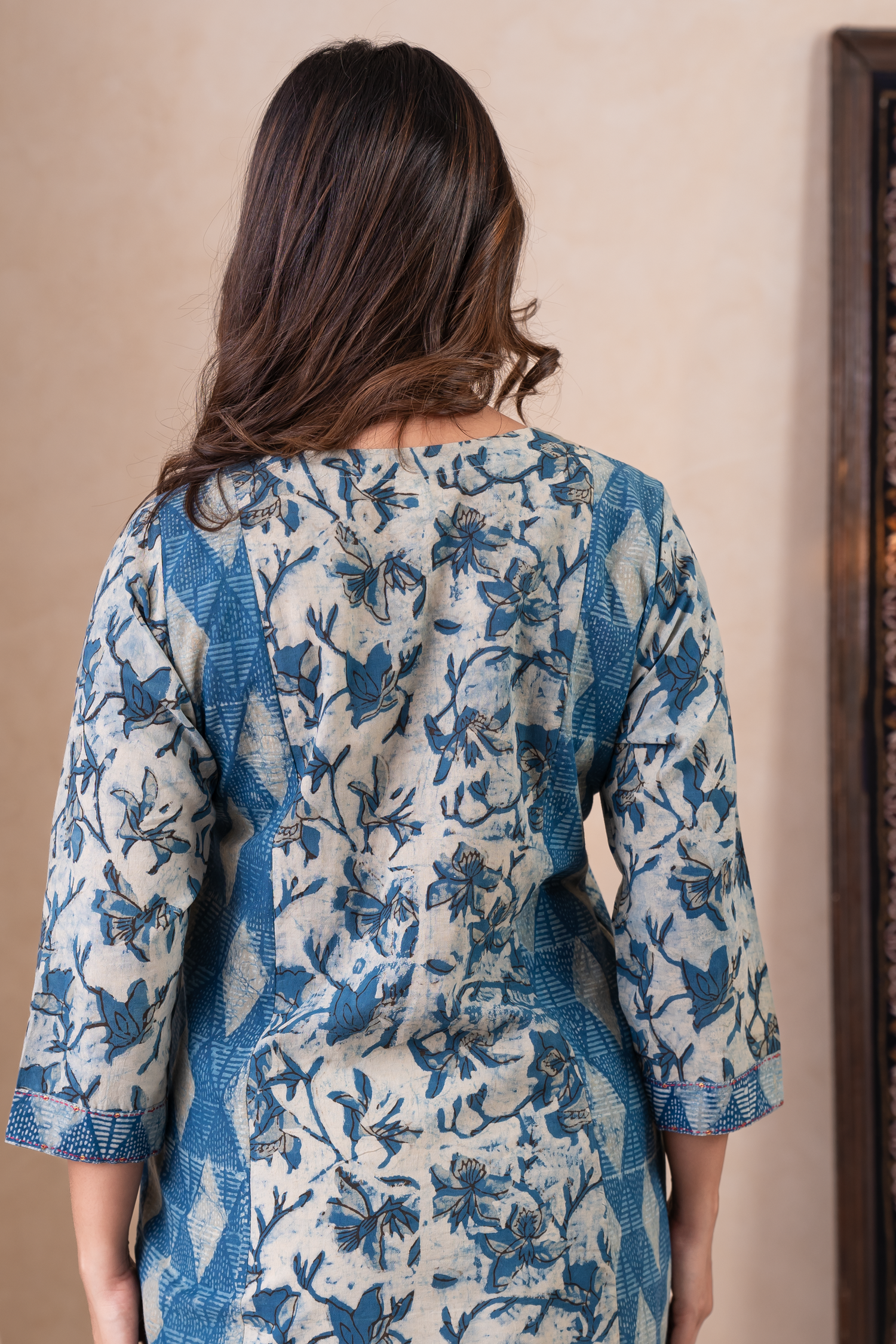 Aakruti Light Blue Dabu Cotton Kurta | Ray-ethnic