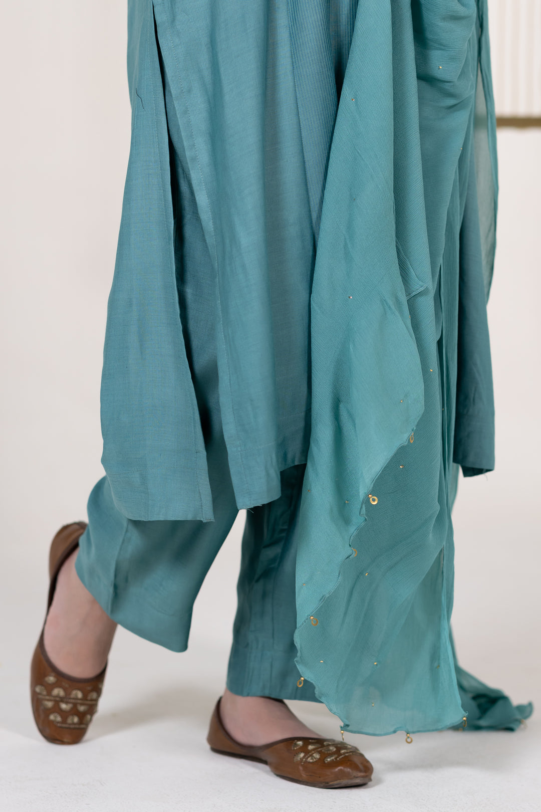 Deep Sea Kurta Set of 3 in Cotton Silk with Khat Work - Dhaaga