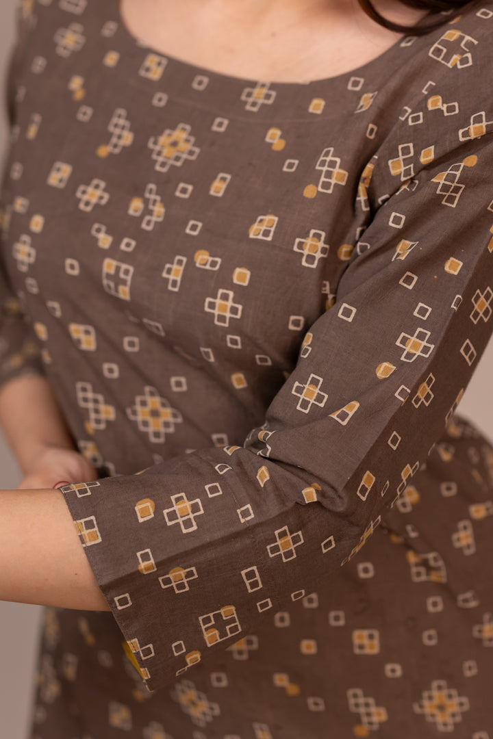 Ajrakh Hand Block Printed Cotton Contemporary Top – Rekh