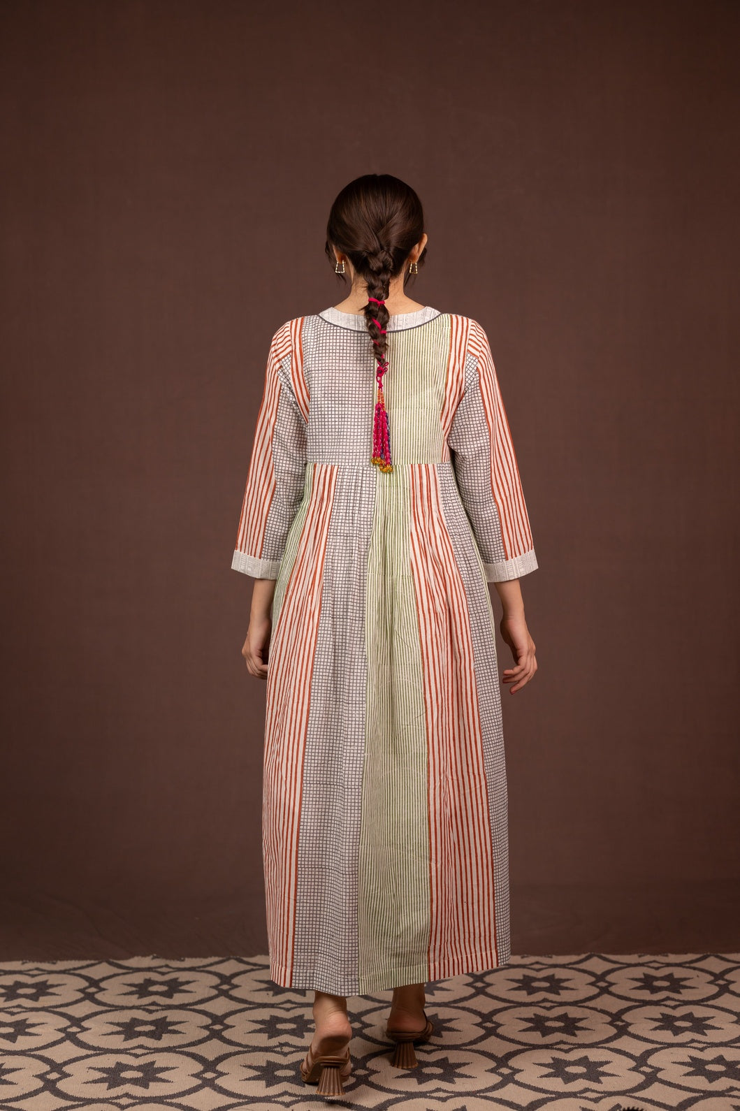 Lightweight Cotton Block Printed Dress with V-Neck and Soft Pleats – Kanak