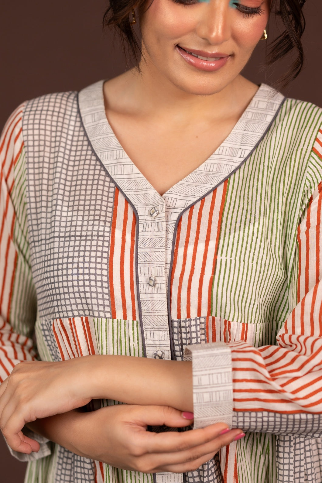 Lightweight Cotton Block Printed Dress with V-Neck and Soft Pleats – Kanak
