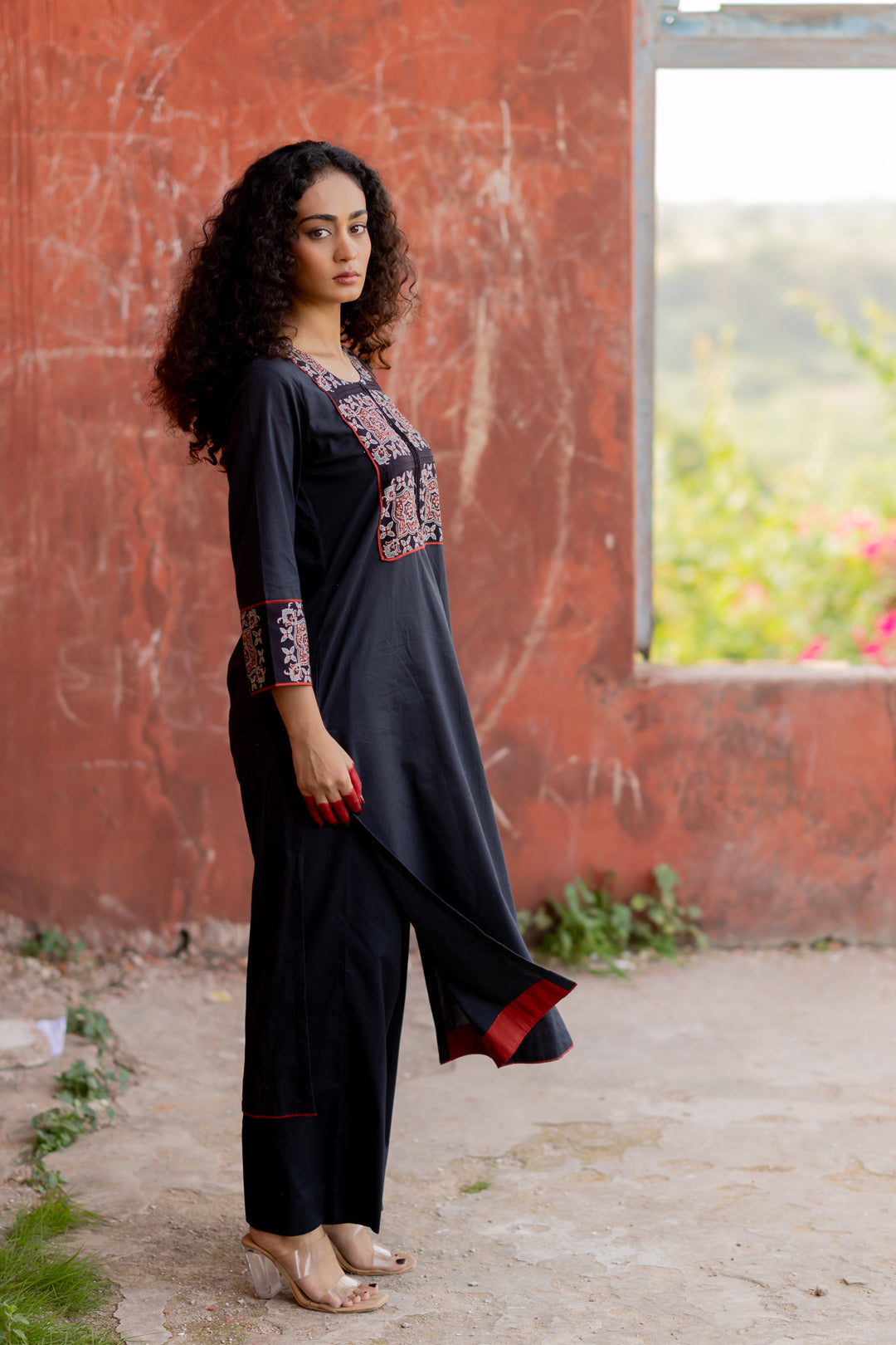 Women's Ajrakh Mul Cotton Kurta in Black - Mehrab