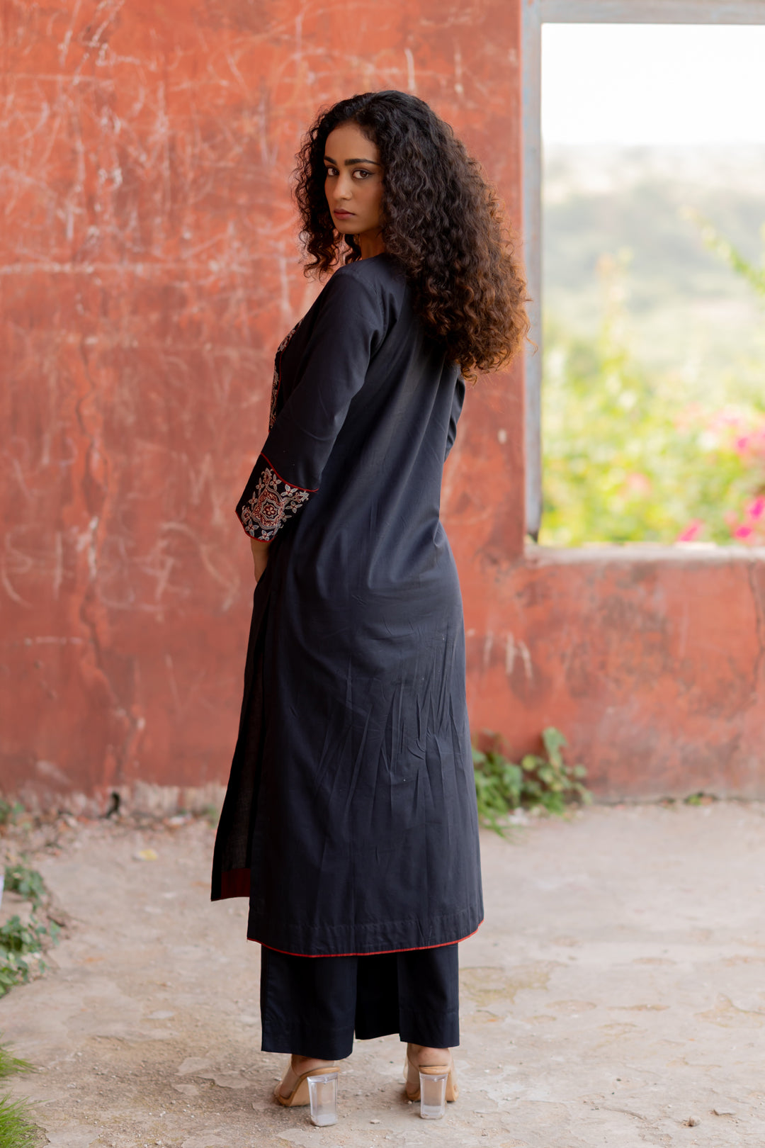 Women's Ajrakh Mul Cotton Kurta in Black - Mehrab