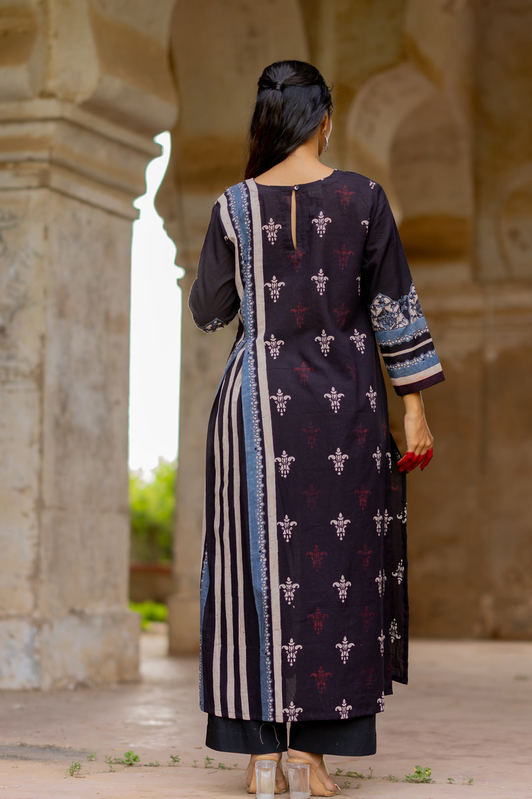 Ajrakh Printed Round Neck Kurta in Black - Mehrab