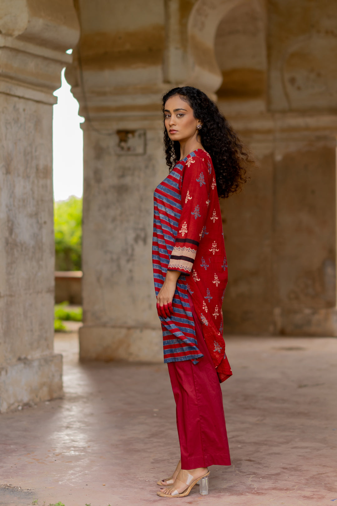 Women's Ajrakh Round Neck Maroon Kurta - Mehrab