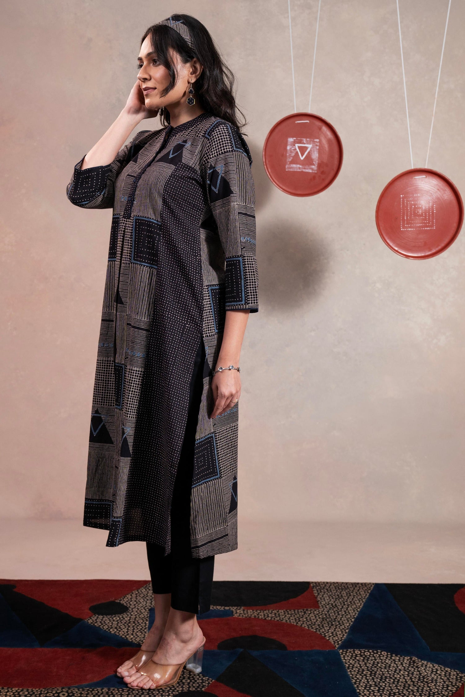 Aakaar Blue Ajarakh Cotton Kurta | Ray-ethnic