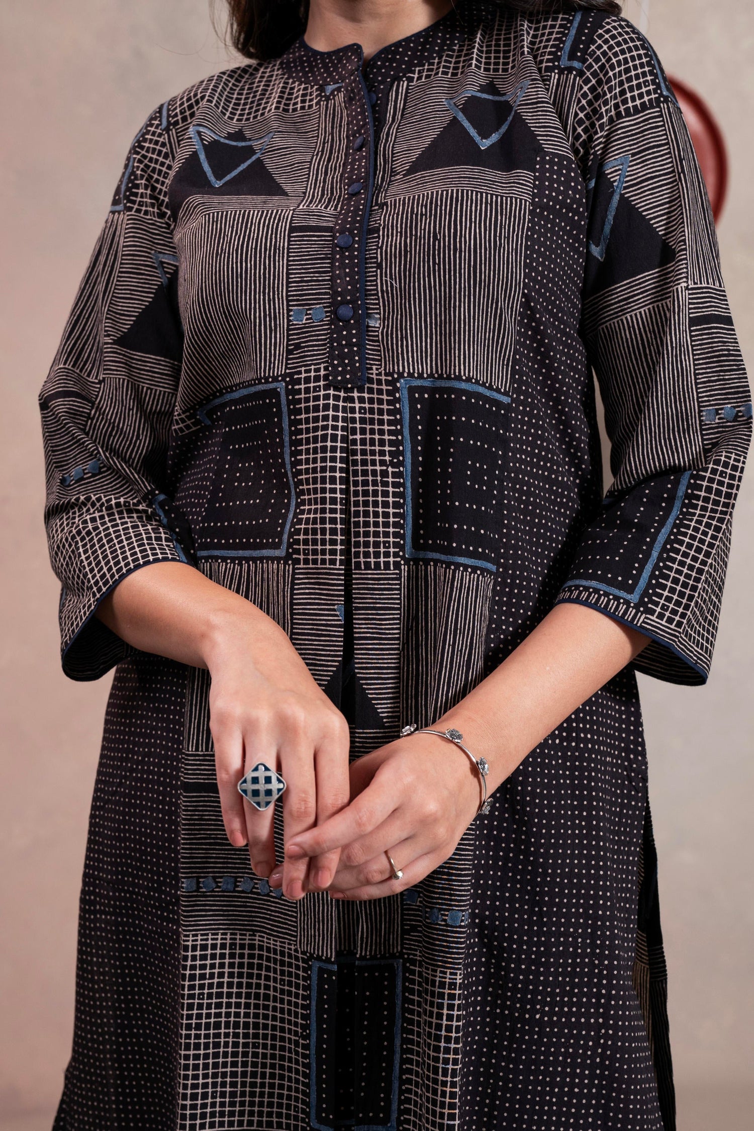 Aakaar Blue Ajarakh Cotton Kurta | Ray-ethnic
