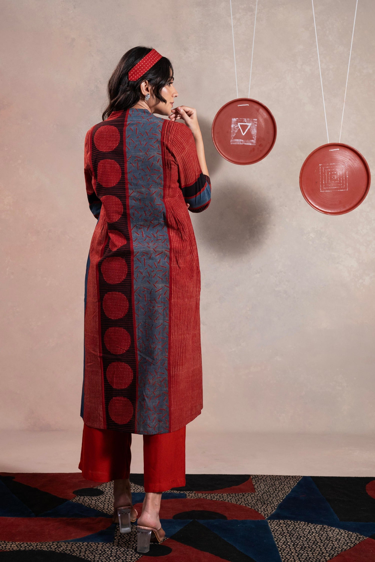 Aakaar Maroon Ajarakh Cotton Kurta | Ray-ethnic