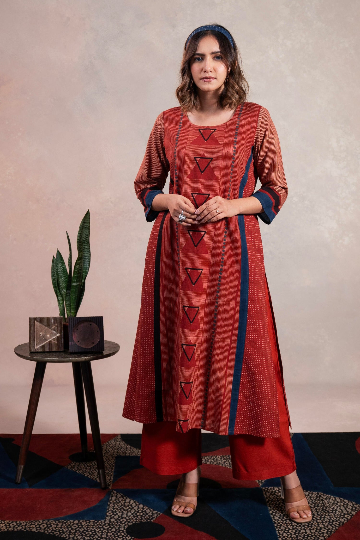 Aakaar Rust Ajarakh Cotton Kurta | Ray-ethnic