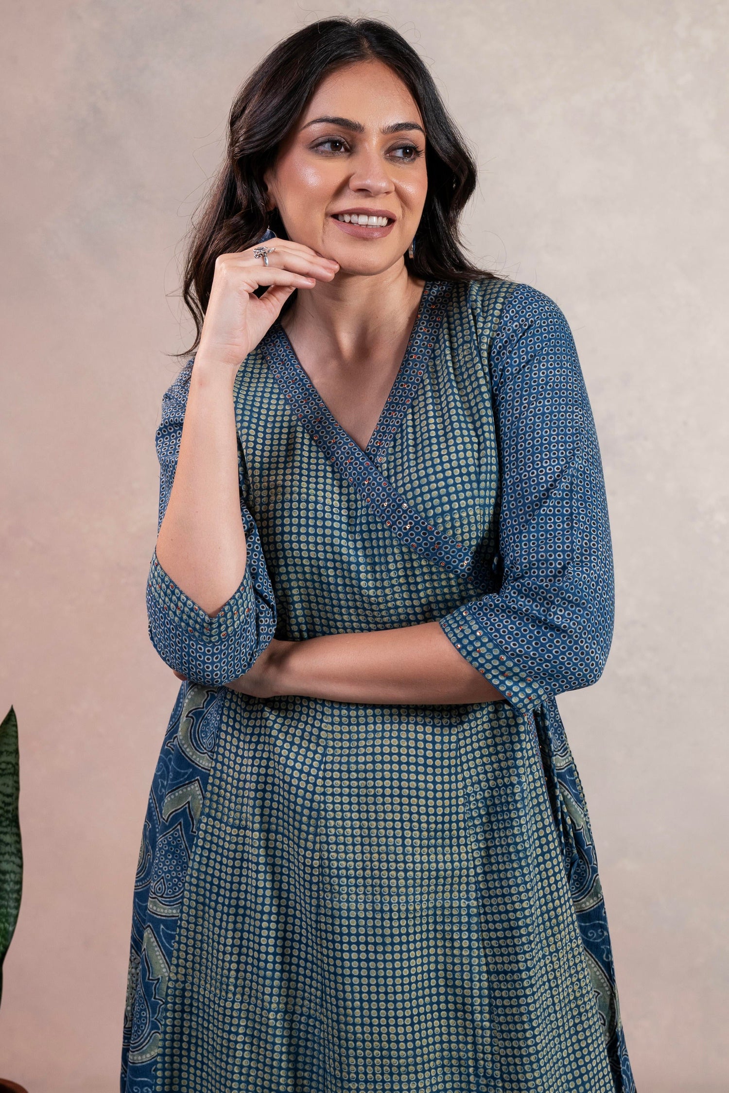 Aakaar Blue Ajarakh Cotton Kurta | Ray-ethnic