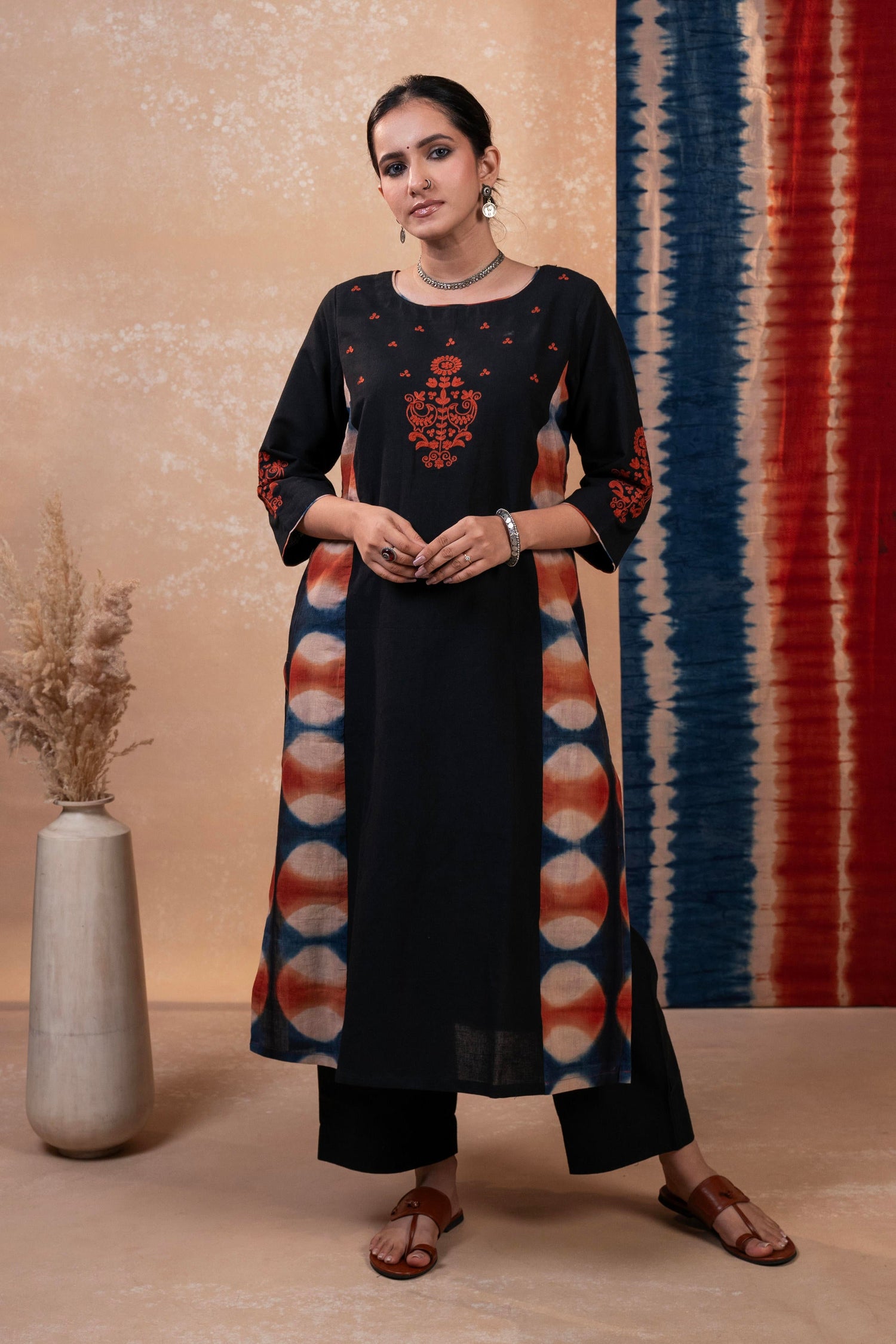 Aakaar Black Clamp Cotton Set Of 2 | Ray-ethnic