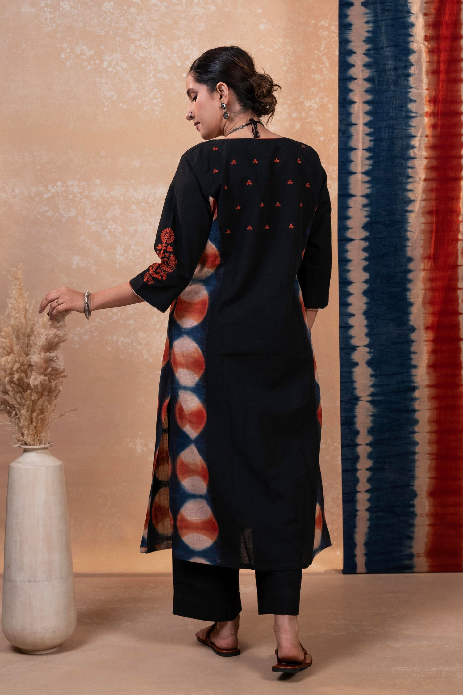 Aakaar Black Clamp Cotton Set Of 2 | Ray-ethnic