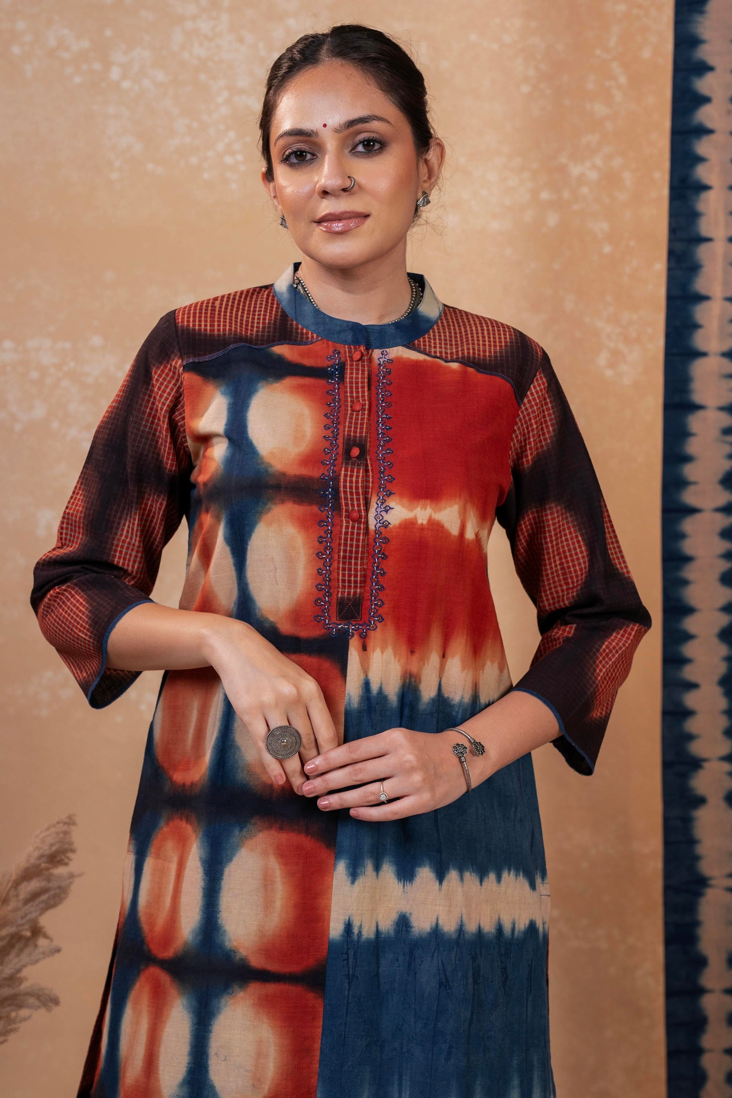 Aakaar Rust Clamp Cotton Kurta | Ray-ethnic