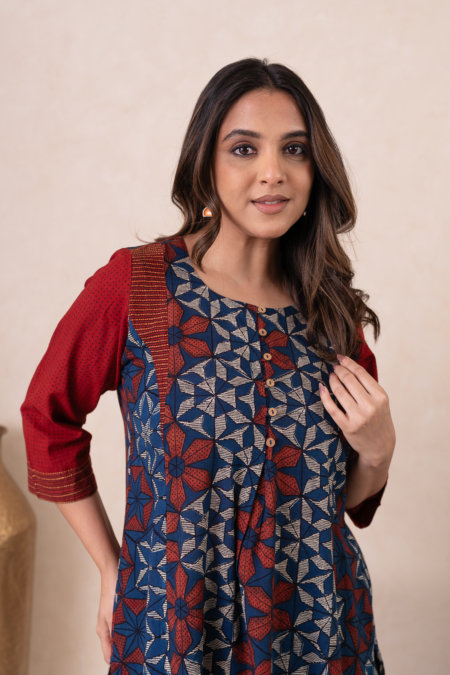 Aakruti Navy Blue Ajarakh Cotton Kurta | Ray-ethnic
