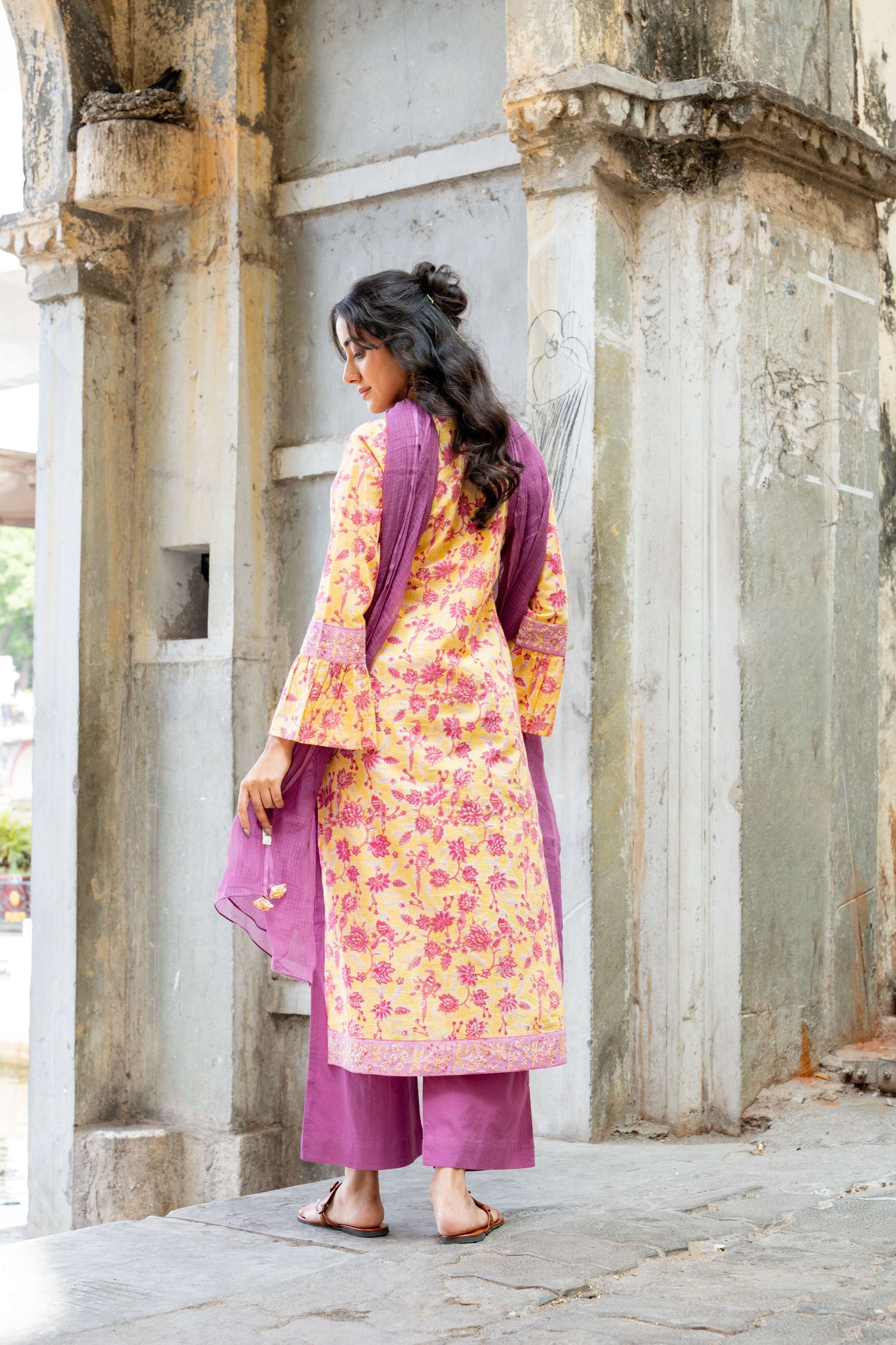 Block Print Mul Cotton 3/4 Sleeve V-Neck Kurta – Secret Garden