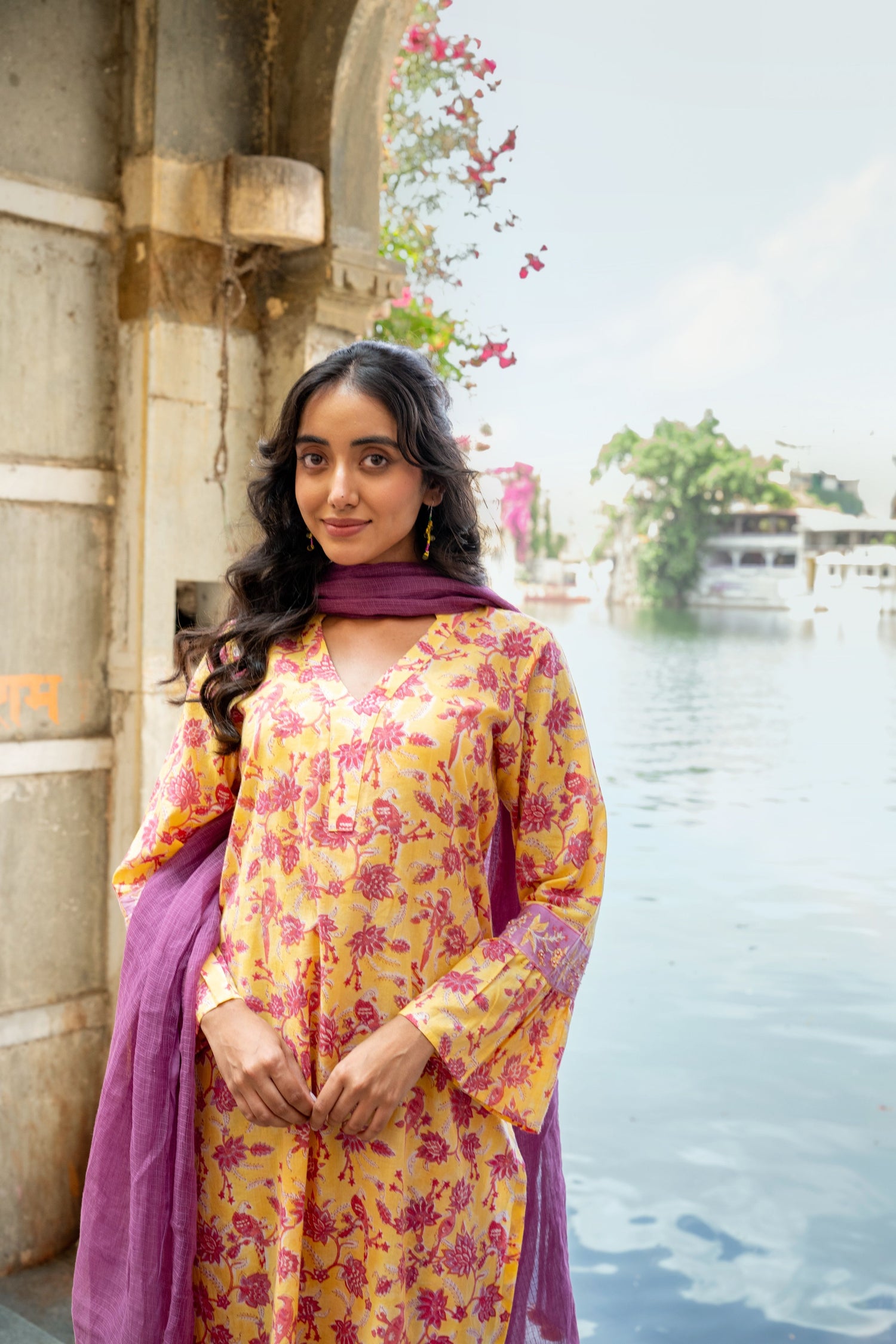 Block Print Mul Cotton 3/4 Sleeve V-Neck Kurta – Secret Garden