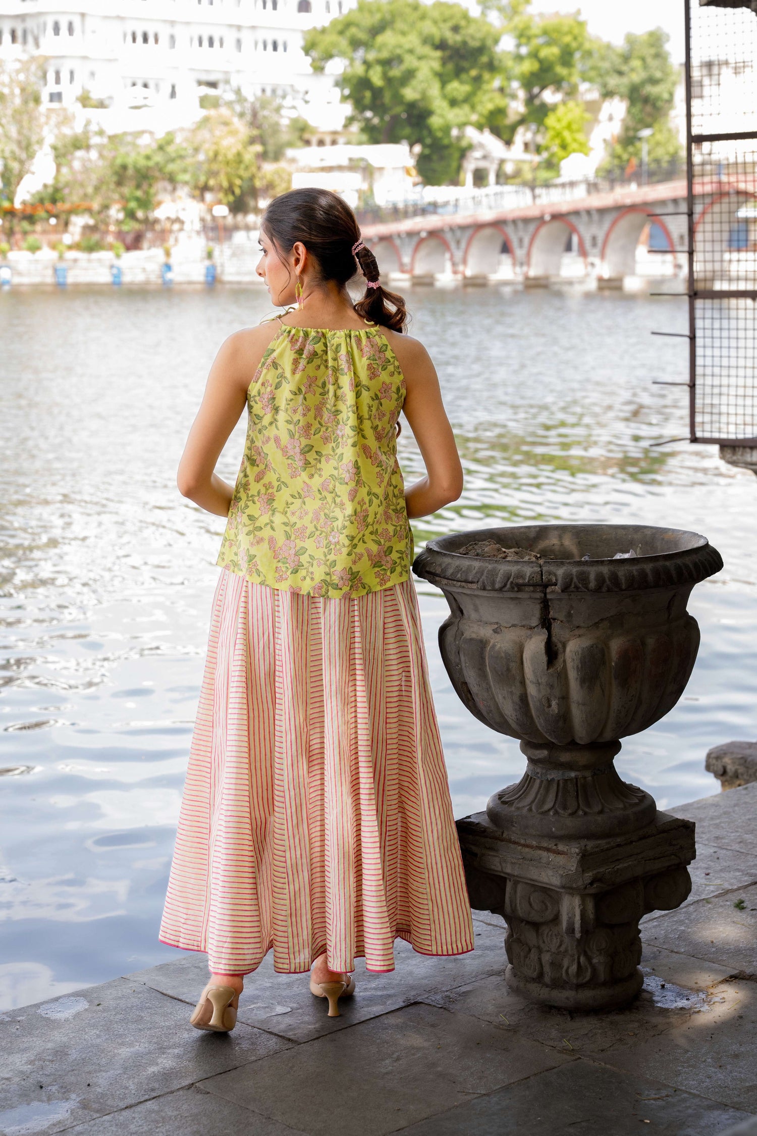 Sleeveless Block Print Tie-Up Top with Bead Detail – Secret Garden