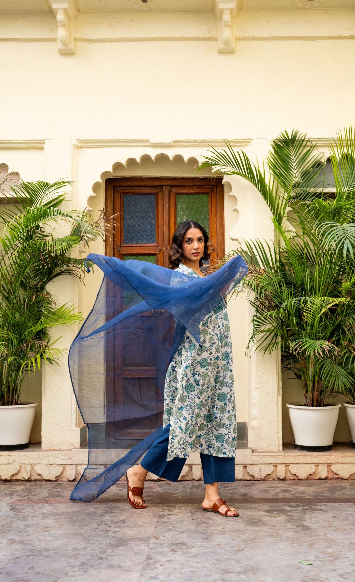 Turquoise Blue V-Neck Mul Cotton 3/4 Sleeve Kurta – Secret Garden